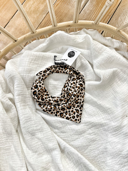 Simple Bib Safari Leopard