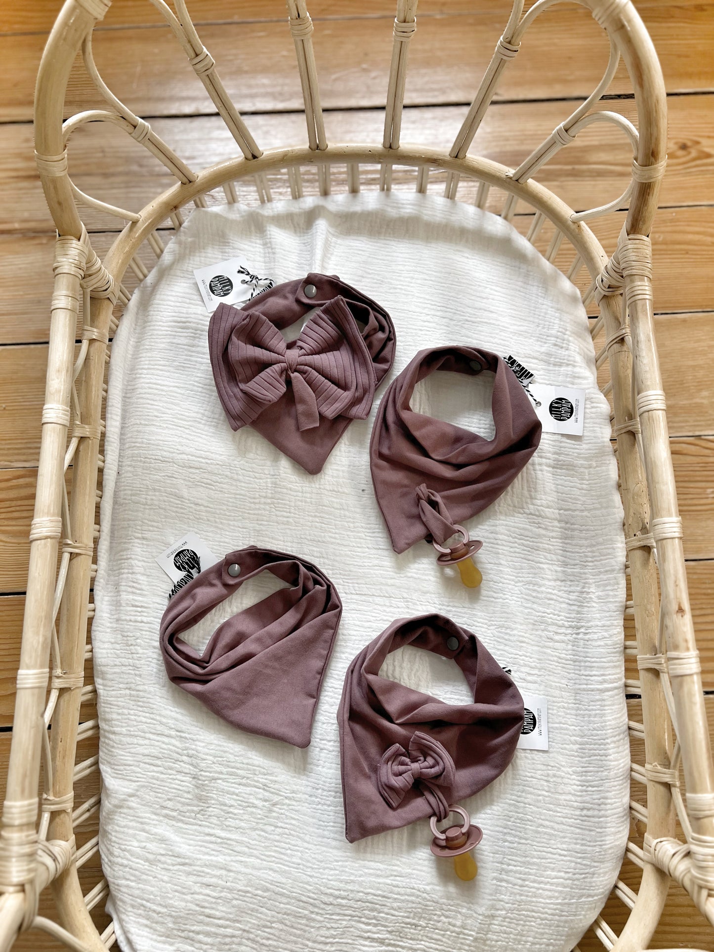 Simple Bib Mauve