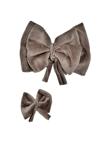 Snap On Bows Taupe Velvet