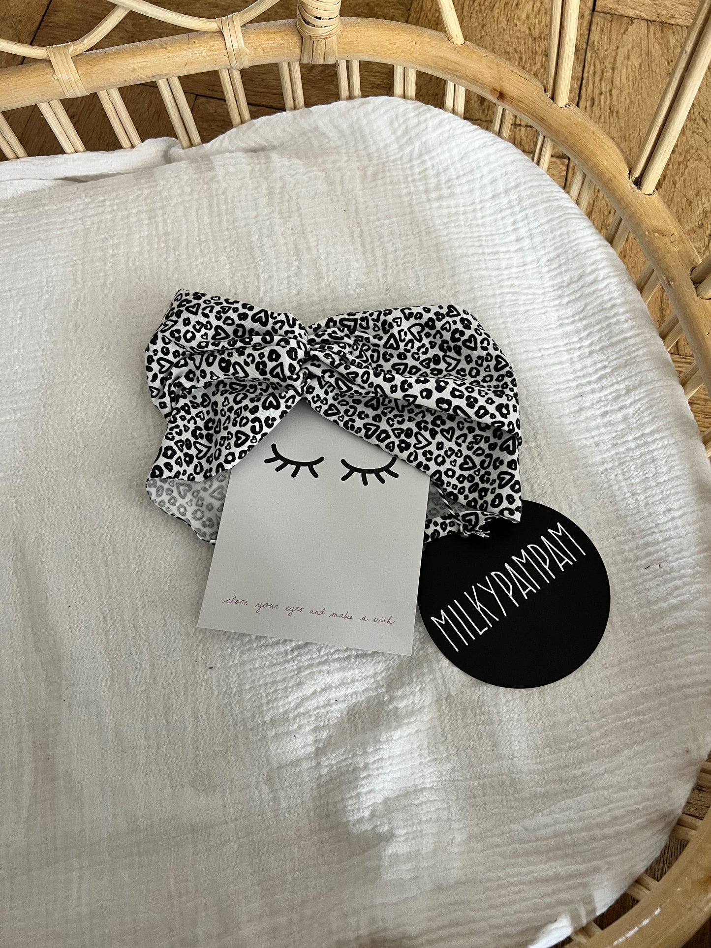 Size 4 : Erwachsene Sofortverkauf Minimal Bandana Leopard Heart