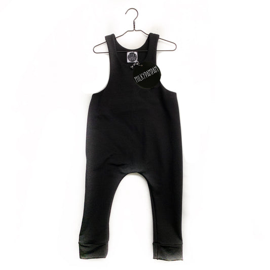 Pampamsuit All Black